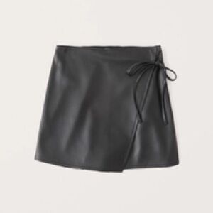Abercrombie Vegan Leather Tie Skort